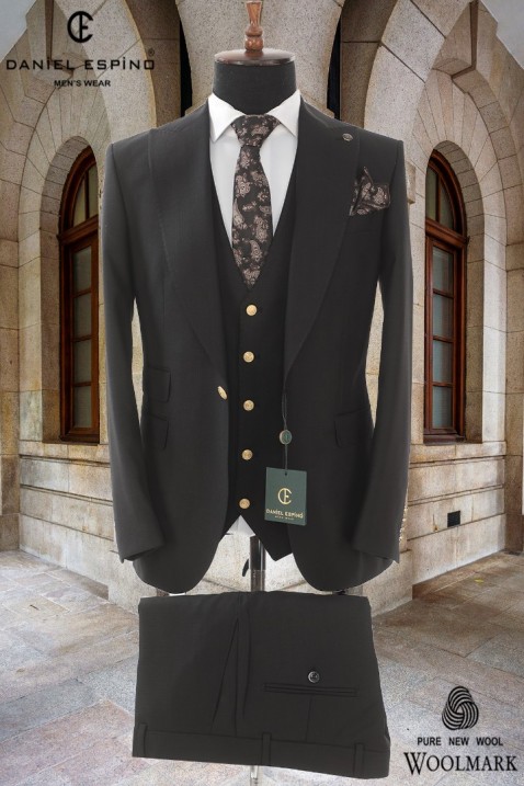 men's suit with vest