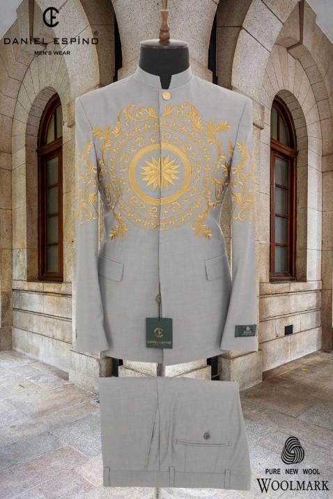 collarless suit